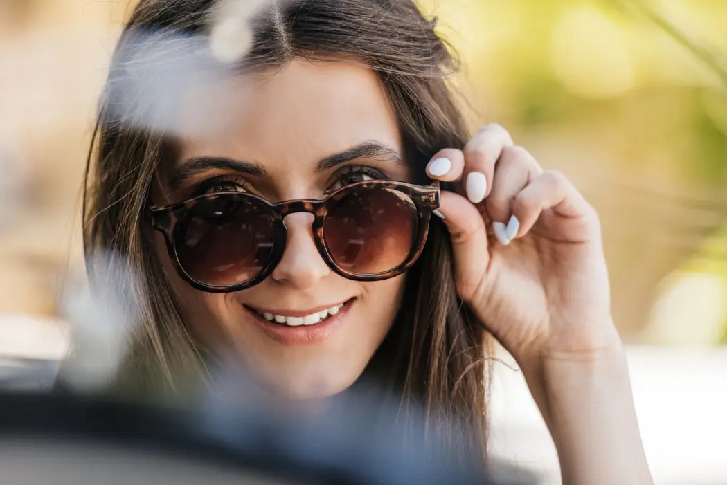Jak wybrać zdrowe dla oczu okulary przeciwsłoneczne?