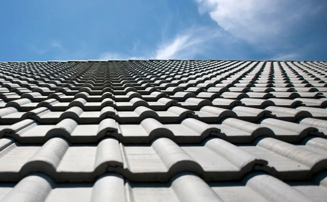 Czym zaskoczą Cię dachówki cementowe? Odkryj ich nieoczekiwane zalety