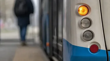 Autobus linii 6 ze Zgierza ominie przystanek przy Atlas Arenie