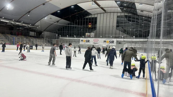 Tafla otwarta przez cały tydzień – grafiki ślizgawek na najbliższy tydzień