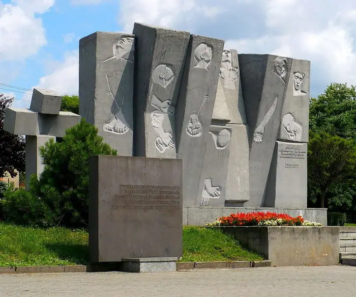 Powiat Zgierski uczcił pamięć 100 ofiar Zbrodni Zgierskiej z 1942 roku